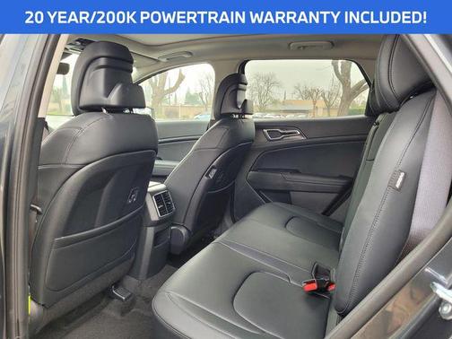 Gravity Gray 2026 Kia Sportage Hybrid EX