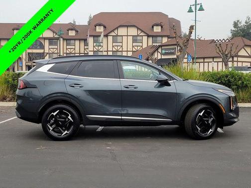 2026 Kia Sportage Hybrid EX