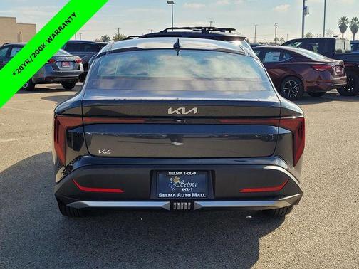 2025 Kia K4 LXS