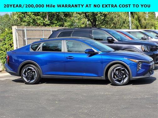 2025 Kia K4 EX