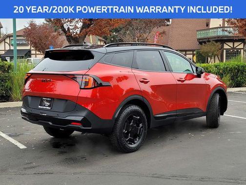 Runway Red/Black Roof 2026 Kia Sportage S