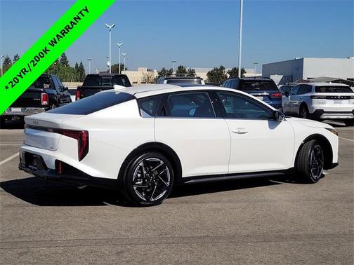 2025 Kia K4 GT-Line