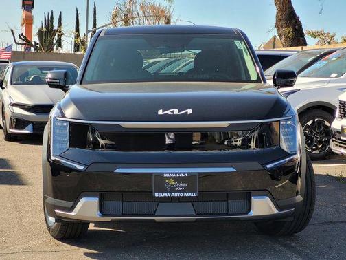 2026 Kia EV9 Light Long Range