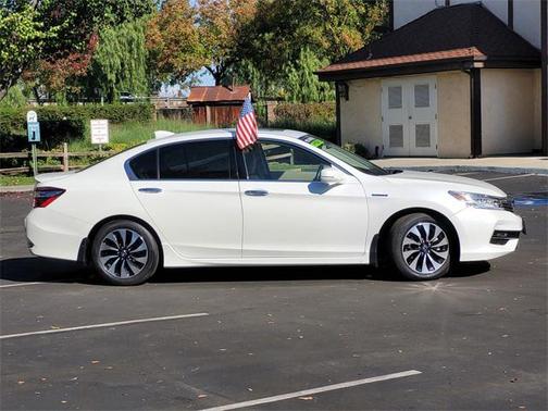 2017 Honda Accord Hybrid Touring