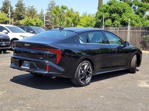 Aurora Black Pearl 2026 Kia K4 GT-Line
