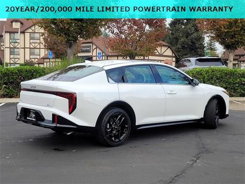 2025 Kia K4 GT-Line Turbo