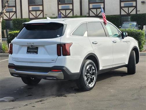 2024 Kia Sorento S