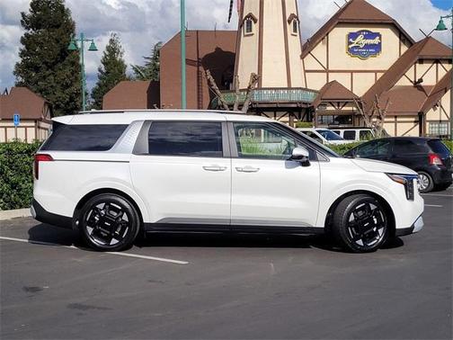 2026 Kia Carnival EX