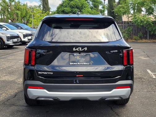 Ebony Black 2026 Kia Sorento LX