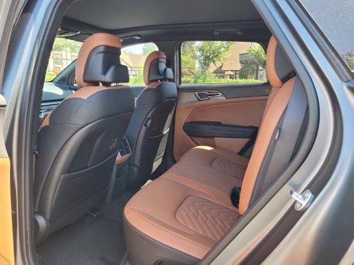 Shadow Matte Gray 2027 Kia Sportage Plug-In Hybrid X-Line Prestige
