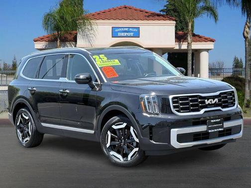 Ebony Black 2025 Kia Telluride S