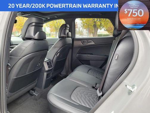 Wolf Gray/Black Roof 2026 Kia Sportage S