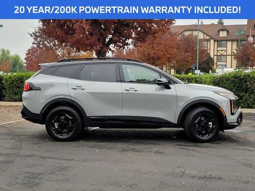 Wolf Gray/Black Roof 2026 Kia Sportage S