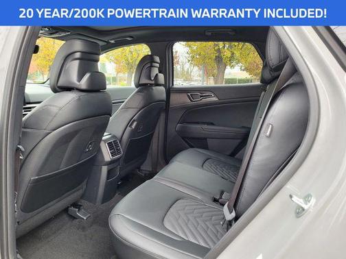 Wolf Gray/Black Roof 2026 Kia Sportage S