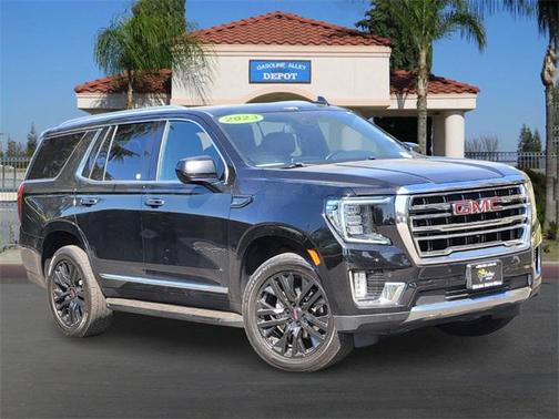 2023 GMC Yukon SLT