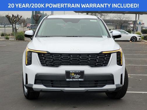 Glacial White Pearl 2026 Kia Sorento LX