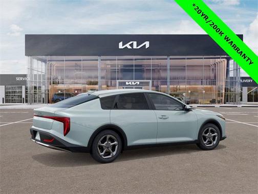2026 Kia K4 LXS
