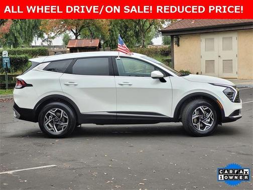 2024 Kia Sportage LX