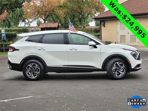 2024 Kia Sportage LX