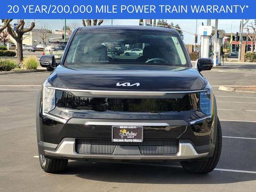 2026 Kia EV9 Light Long Range