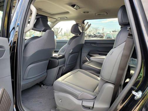 2026 Kia EV9 Light Long Range