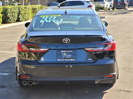 2025 Toyota Camry SE