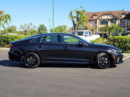 Aurora Black Pearl 2026 Kia K5 GT-Line FWD