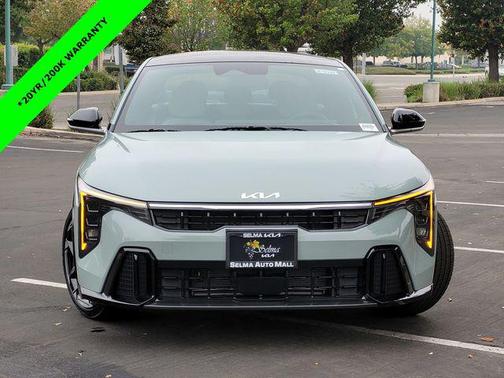2025 Kia K4 GT-Line
