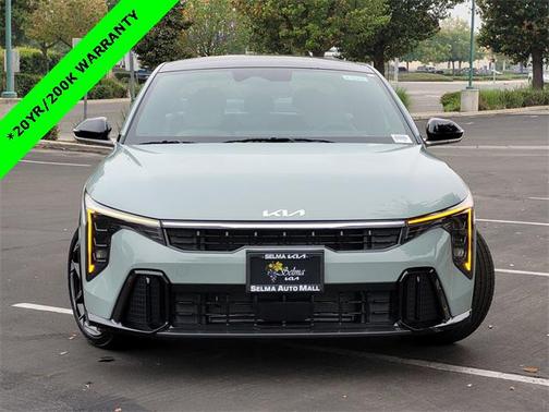 2025 Kia K4 GT-Line