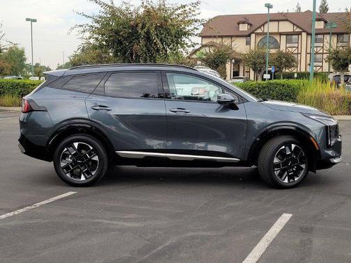 Gravity Gray 2027 Kia Sportage Hybrid SX-Prestige