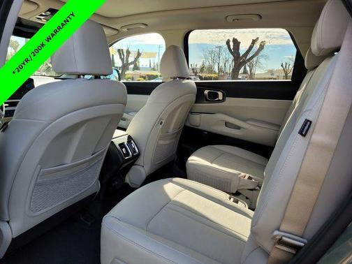 2026 Kia Sorento Hybrid EX