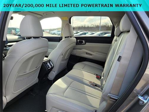 2026 Kia Sorento Hybrid EX