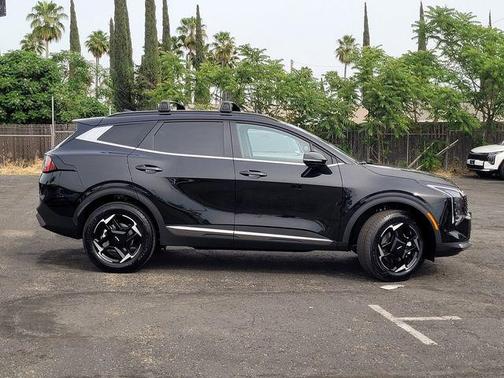 Fusion Black 2026 Kia Sportage Hybrid EX