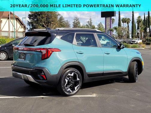 Pluton Blue/Black Roof 2026 Kia Seltos S