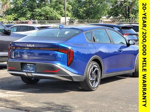 2025 Kia K4 EX