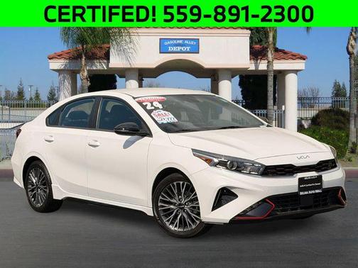 Snow White Pearl 2024 Kia Forte GT-Line