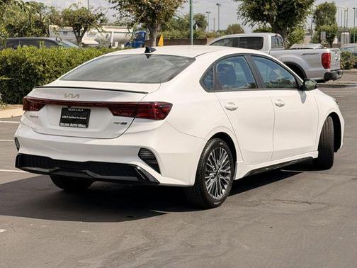 Snow White Pearl 2024 Kia Forte GT-Line