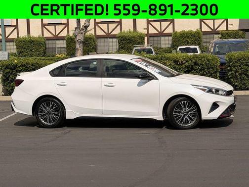 Snow White Pearl 2024 Kia Forte GT-Line