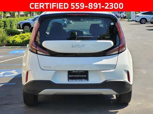 Snow White Pearl 2025 Kia Soul LX
