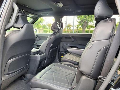 Ebony Black 2027 Kia Telluride X-Pro SX