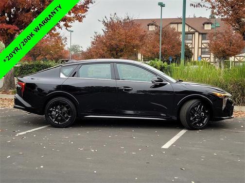 2025 Kia K4 GT-Line Turbo