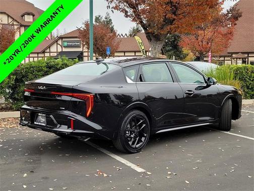 2025 Kia K4 GT-Line Turbo