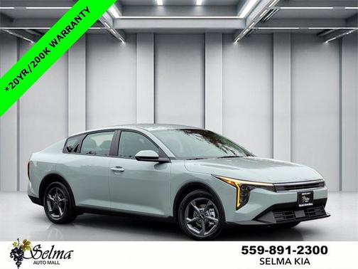 2025 Kia K4 LXS
