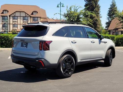 Wolf Gray 2026 Kia Sorento EX