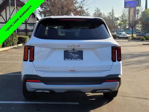 2026 Kia Sorento LX