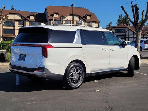 2026 Kia Carnival Hybrid SX