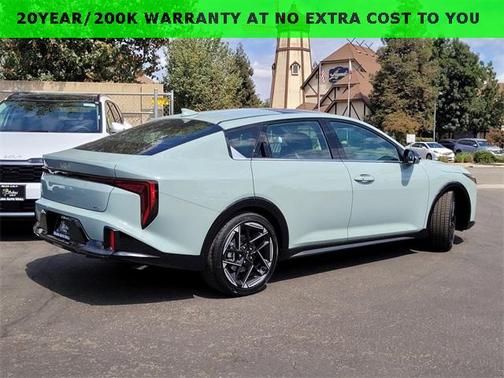 2025 Kia K4 GT-Line