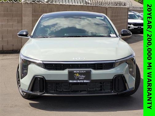 2025 Kia K4 GT-Line