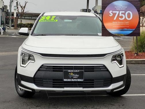 Snow White Pearl 2026 Kia Niro LX