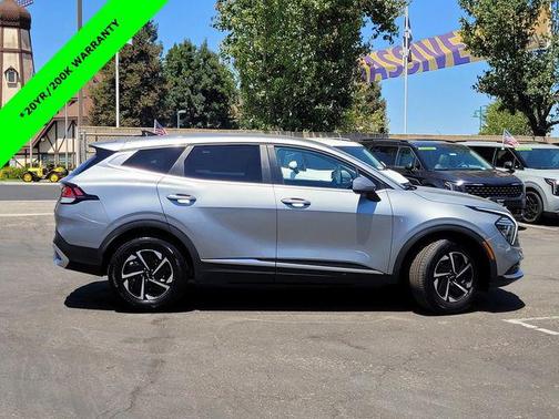 2025 Kia Sportage Hybrid LX